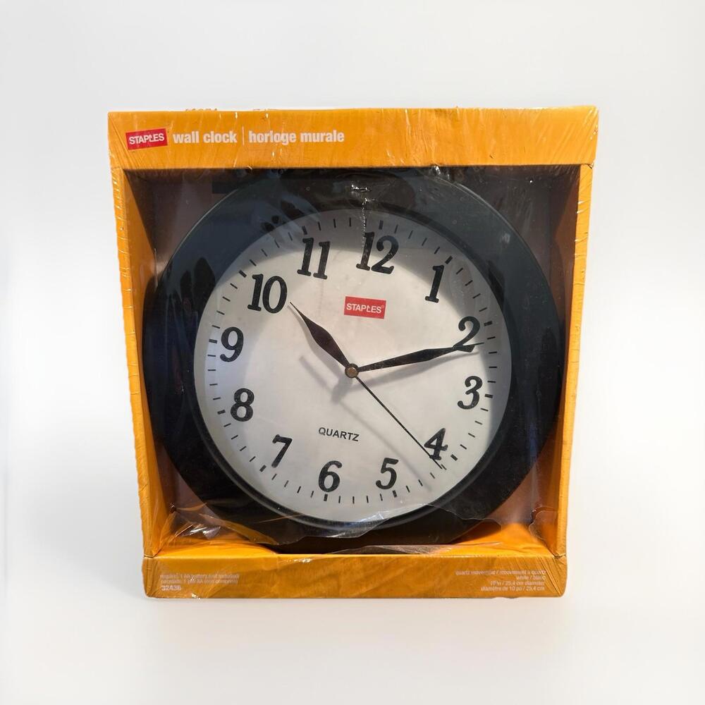 Staples Wall Clock Plastic 10" Diameter (32436) NEW ~ Damaged Box!
